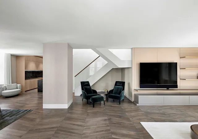 Photo 4 of House for sale at 49 Chambers St #PHB, New York, NY 10007 | MLS# RLS20023065 | Listing updated on 2026-04-17