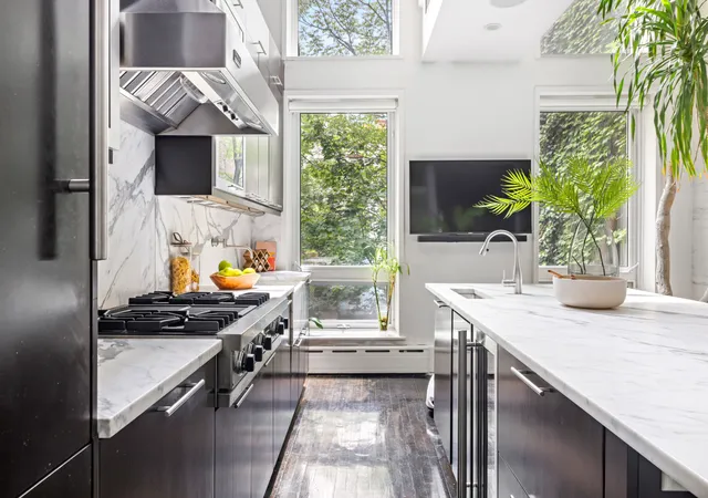 Photo 3 of Townhouse for sale at 262 W 25th Street, New York City, NY 10001 | MLS# RLS20023239 | Listing updated on 2026-07-30