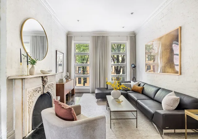 Photo 3 of Townhouse for sale at 262 W 25th Street, New York City, NY 10001 | MLS# RLS20023239 | Listing updated on 2026-07-30