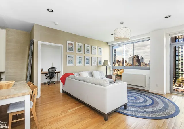 3rd image of 38 Delancey St, New York City, NY 10002