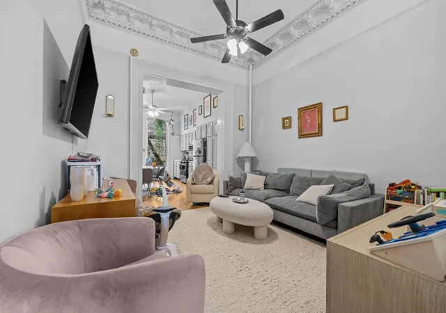 Photo 3 of Sale Pending at 216 Union St, New York City, NY 11231 | MLS# RLS20023675 | Listing updated on 2026-07-30