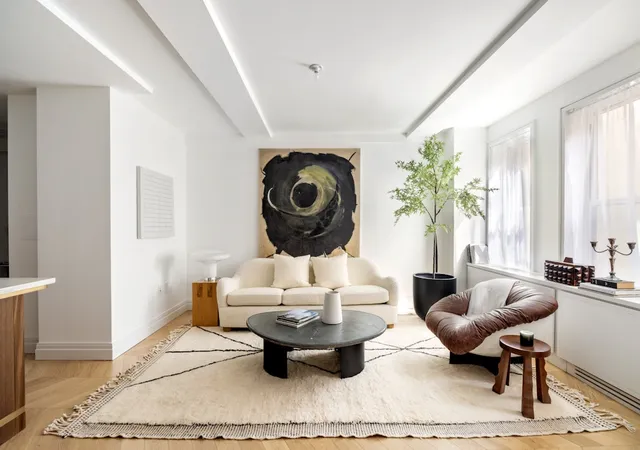 3rd image of 393 W End Ave, New York City, NY 10024