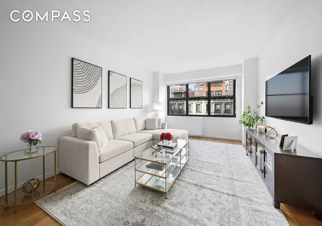 Photo 2 of Sale Pending at 178 E 80th Street #5D, New York City, NY 10075 | MLS# RLS20024039 | Listing updated on 2026-07-30