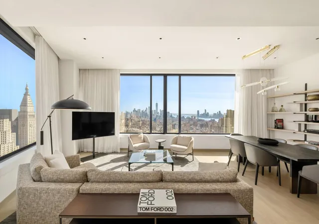Listing Photo 2 - Condo for sale in building located at 25 W 28Th St, New York City, NY 10001 - Unit #PH43A