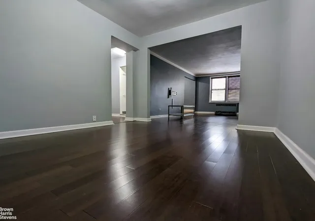 4th image of The Colorado, New York, NY 11375