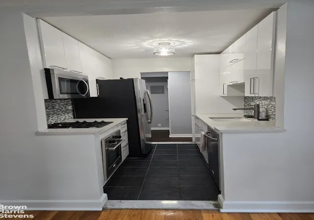 5th image of The Colorado, New York, NY 11375