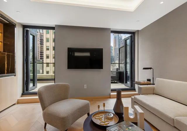 Photo 1 of House for sale at 685 5th Avenue #15B, New York City, NY 10022 | MLS# RLS20024431 | Listing updated on 2026-01-01