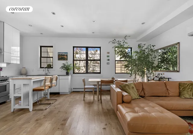 Photo 3 of Townhouse for sale at 212 Franklin St, Brooklyn, NY 11222 | MLS# RLS20024453 | Listing updated on 2026-06-15