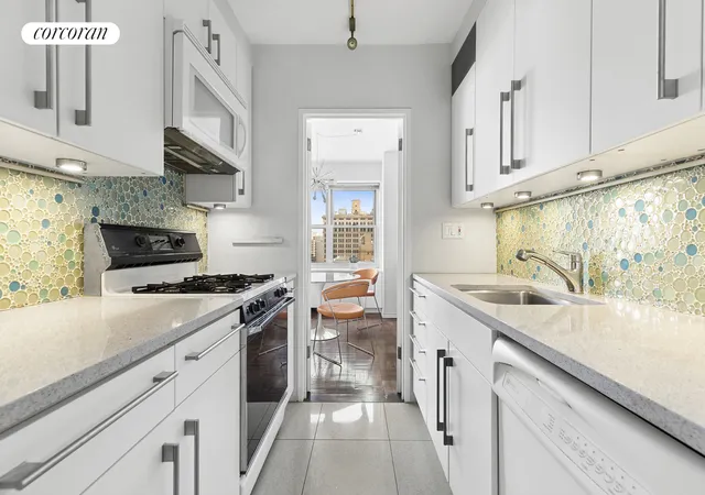 Photo 2 of House for sale at 20 E 9Th St #18D, New York, NY 10003 | MLS# RLS20024488 | Listing updated on 2026-05-04