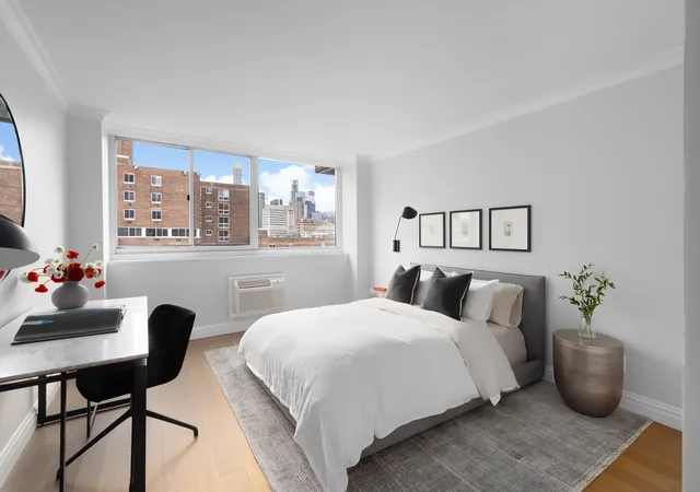 3rd image of 595 Main St #814, New York, NY 10044 | MLS# RLS20024802