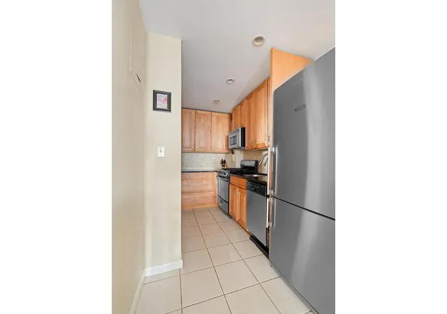 Photo 3 of House for sale at 439 E 88th Street #5B, New York City, NY 10128 | MLS# RLS20025568 | Listing updated on 2026-07-30