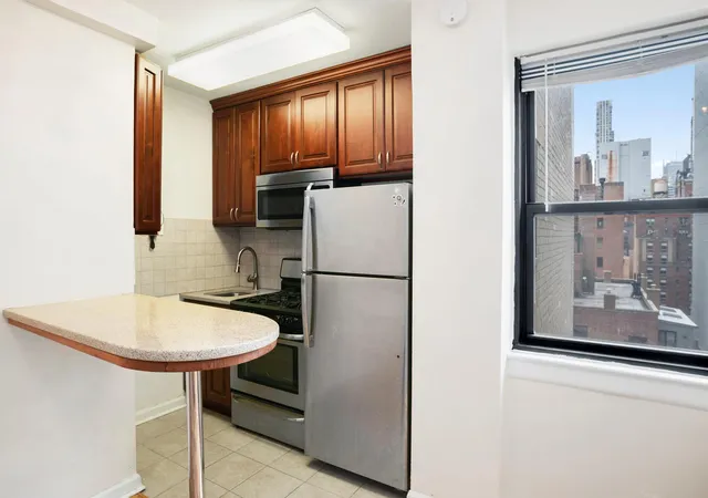 Photo 2 of House for sale at 155 E 38th Street #19A, New York, NY 10016 | MLS# RLS20025996 | Listing updated on 2025-11-24