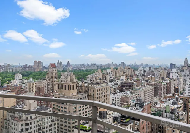 Photo 3 of Condo for sale at 118 E 60th St #33/32 Duplex, New York, NY 10022 | MLS# RLS20026172 | Listing updated on 2025-12-14