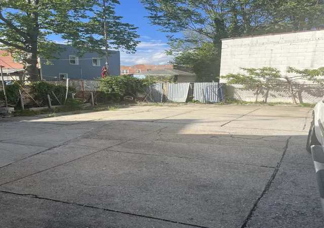 Photo 3 of Sale Pending at 1409 E 92nd St, New York City, NY 11236 | MLS# RLS20026830 | Listing updated on 2026-07-30