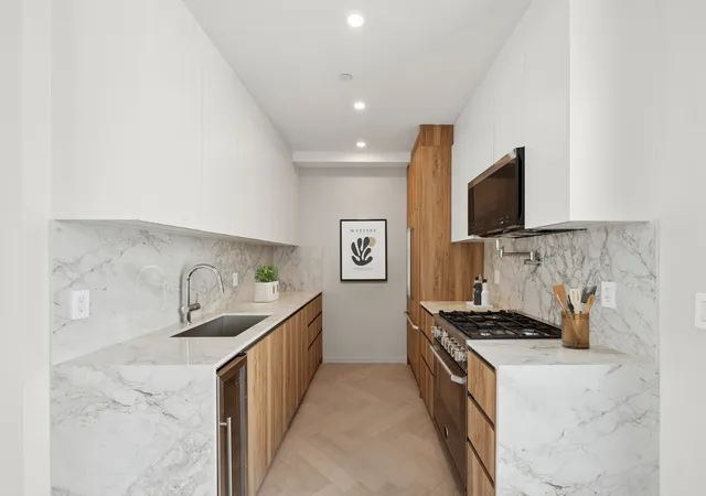 Listing Photo 3 - Condo for sale in building located at 390 Manhattan Ave, New York City, NY 11211
