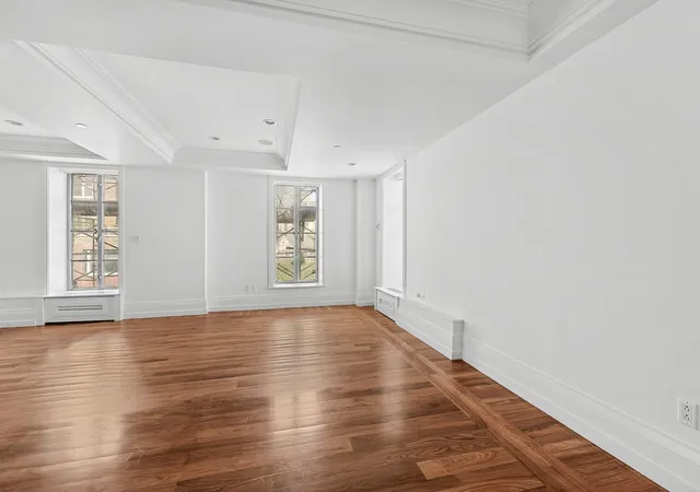 Photo 4 of House for sale at 140 E 63rd Street #11C, New York, NY 10065 | MLS# RLS20027211 | Listing updated on 2025-10-26