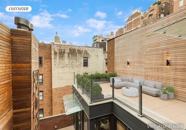 Photo 2 of Townhouse for sale at 22 Gramercy Park S, New York, NY 10003 | MLS# RLS20027227 | Listing updated on 2026-07-21