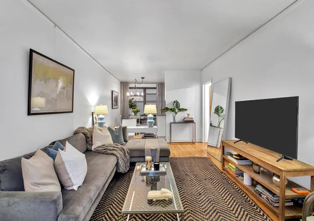 Listing Photo 2 - Condo for sale in building located at 222 E 35Th St, New York City, NY 10016 - Unit #1-E