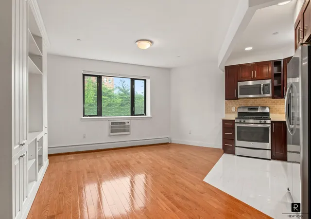 Homes for sale in New York City, NY | 456 W 167Th St #2-A, New York City, NY 10032 | MLS# RLS20027819