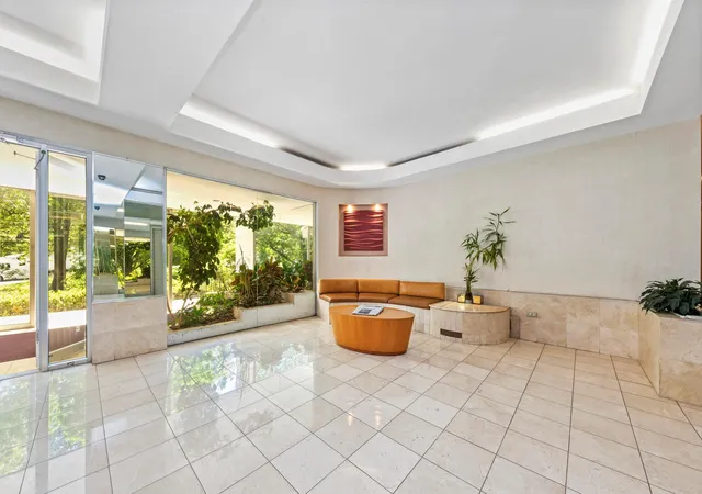 3rd image of The River House, New York, NY 10471