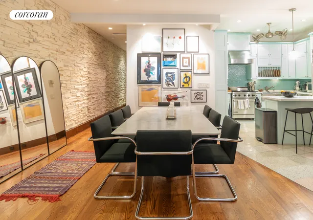 Photo 4 of House for sale at 17 Murray St #4FL, New York, NY 10007 | MLS# RLS20028009 | Listing updated on 2025-08-21