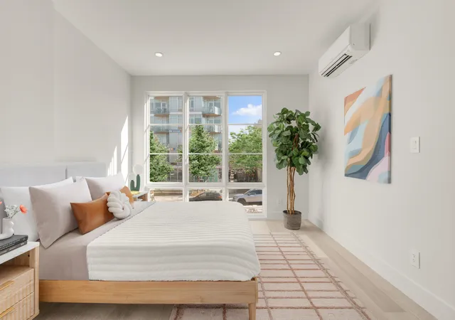 4th image of 166 Washington Ave, New York City, NY 11205