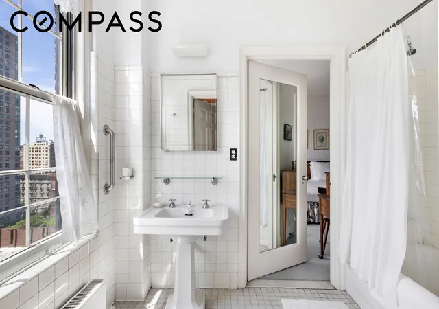Homes for sale in New York City, NY | 1220 Park Ave #12B, New York City, NY 10128 | MLS# RLS20028146