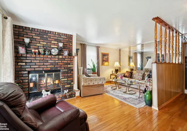 4th image of 166-18 120Th Ave, New York City, NY 11434 | MLS# RLS20028335