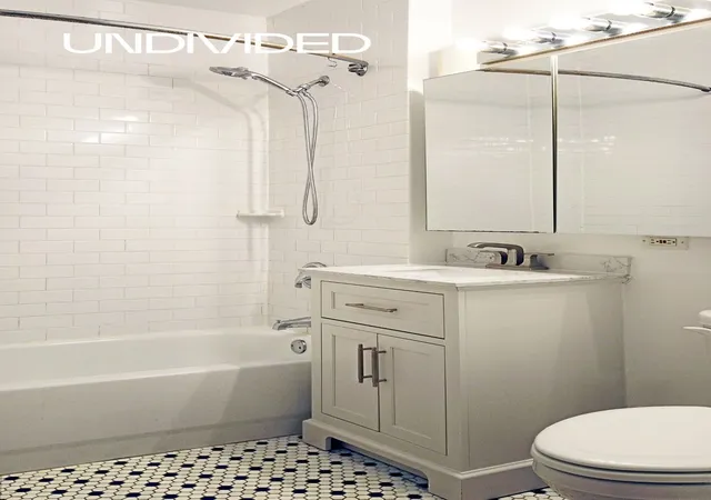 Photo 4 of House for sale at 88 Greenwich St #321, New York, NY 10006 | MLS# RLS20028371 | Listing updated on 2026-01-05