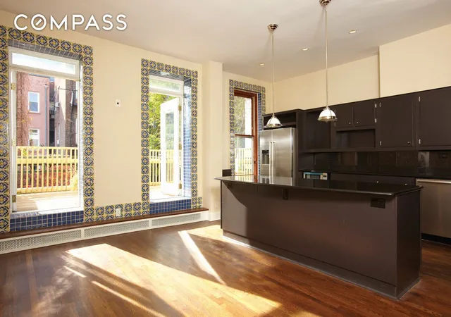 Photo 3 of Townhouse for sale at 442 W 44th St, New York, NY 10036 | MLS# RLS20028394 | Listing updated on 2026-04-11