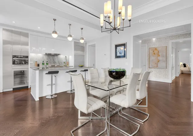 Photo 3 of House for sale at 344 W 72Nd St #203, New York, NY 10023 | MLS# RLS20028634 | Listing updated on 2025-12-10