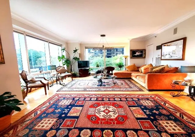 Photo 3 of Condo for sale at 845 United Nations Plz #5D, New York, NY 10017 | MLS# RLS20028920 | Listing updated on 2026-04-30