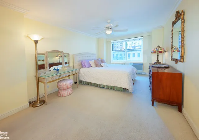 Photo 4 of House for sale at 300 E 71st Street #6M, New York, NY 10021 | MLS# RLS20028943 | Listing updated on 2025-12-01