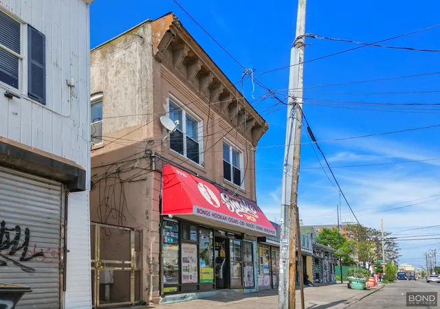 Photo 3 of Single family home for sale at 97 10 Rockaway Beach Blvd, Rockaway Beach, NY 11693 | MLS# RLS20028964 | Listing updated on 2025-12-16