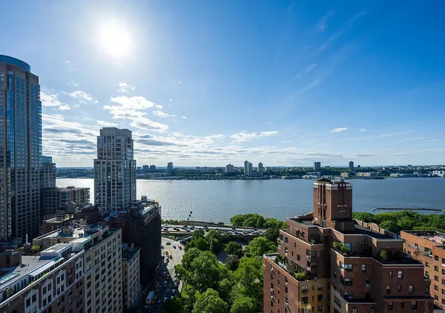 Photo 3 of House for sale at 263 W End Ave #PH22, New York, NY 10023 | MLS# RLS20029158 | Listing updated on 2026-03-17