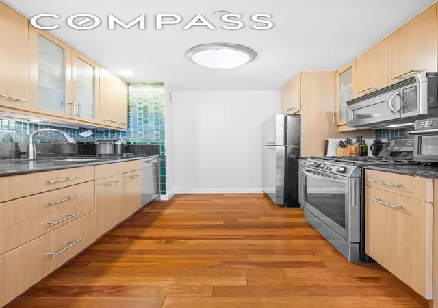 3rd image of 107-24 71St Rd #2E, Forest Hills, NY 11375 | MLS# RLS20029558