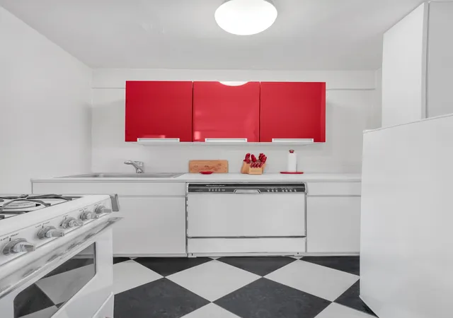 Photo 3 of Sale Pending at 11 E 87th Street #9F, New York, NY 10128 | MLS# RLS20029857 | Listing updated on 2026-02-19
