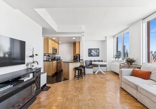 Photo 3 of Condo for sale at 4 74 48th Ave #PH4D, Long Island City, NY 11109 | MLS# RLS20029936 | Listing updated on 2026-01-12