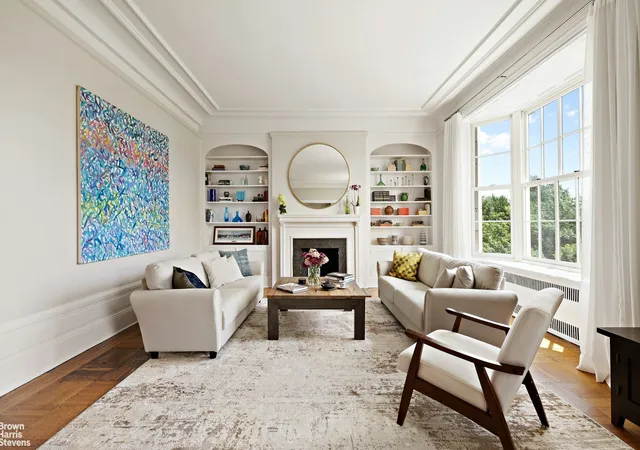Photo 4 of House for sale at 285 Central Park W #5S, New York, NY 10024 | MLS# RLS20021369 | Listing updated on 2026-01-21