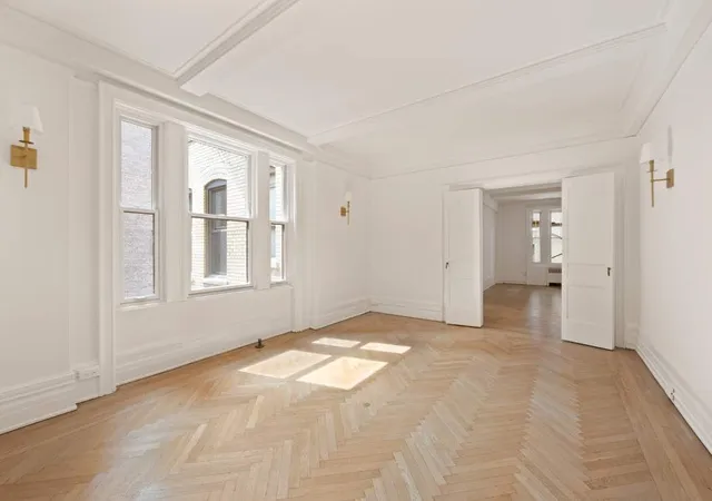 Listing Photo 4 - Condo for sale in building located at 103 E 84Th St, New York City, NY 10028 - Unit #6B