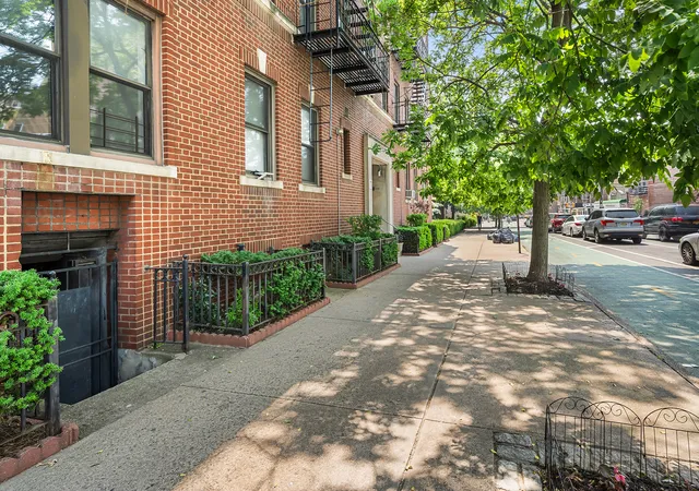 2nd image of 30-83 Crescent St, Astoria, NY 11102
