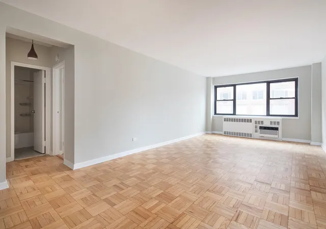 2nd image of 305 E 72Nd St #11C, New York City, NY 10021 | MLS# RLS20031367