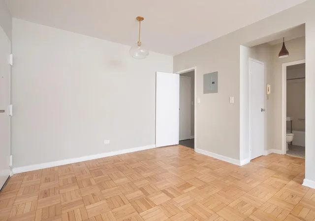 4th image of 305 E 72Nd St #11C, New York City, NY 10021 | MLS# RLS20031367