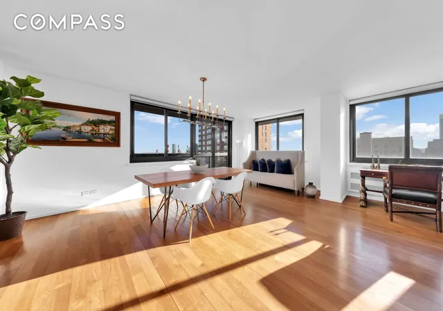 Listing Photo 3 - Condo for sale in building located at 515 E 72Nd St, New York City, NY 10021 - Unit #36B