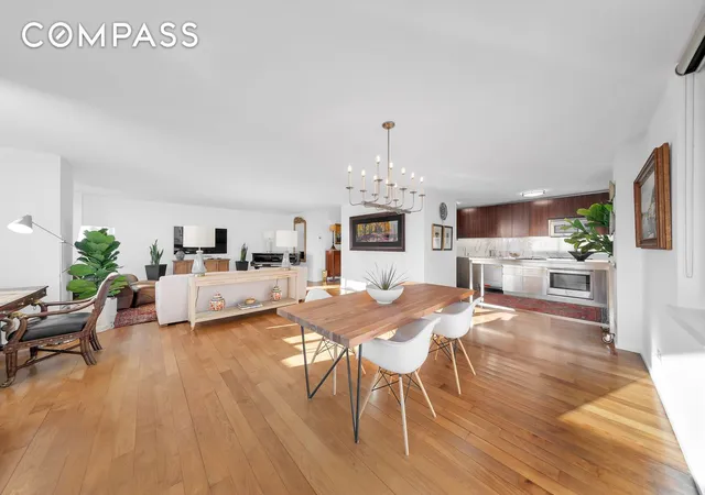 Listing Photo 4 - Condo for sale in building located at 515 E 72Nd St, New York City, NY 10021 - Unit #36B