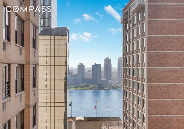 Homes for sale in New York City, NY | 310 E 46Th St #20H, New York City, NY 10017 | MLS# RLS20031465