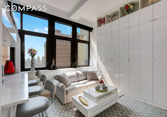Homes for sale in New York City, NY | 310 E 46Th St #20H, New York City, NY 10017 | MLS# RLS20031465