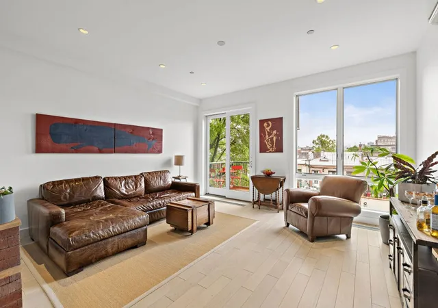 Photo 2 of Sale Pending at 148 W 121st St #5, New York, NY 10027 | MLS# RLS20031737 | Listing updated on 2025-12-10