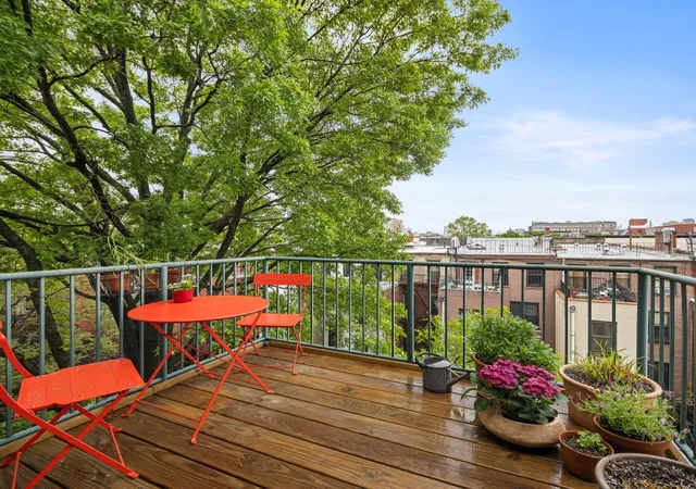 Photo 3 of Sale Pending at 148 W 121st St #5, New York, NY 10027 | MLS# RLS20031737 | Listing updated on 2025-12-10