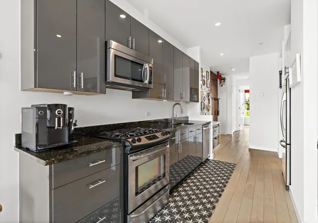 Photo 4 of Sale Pending at 148 W 121St St #5, New York, NY 10027 | MLS# RLS20031737 | Listing updated on 2025-12-10